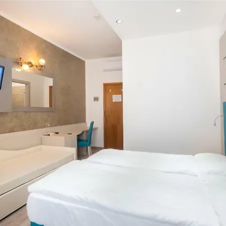 Gardenia קאורלה