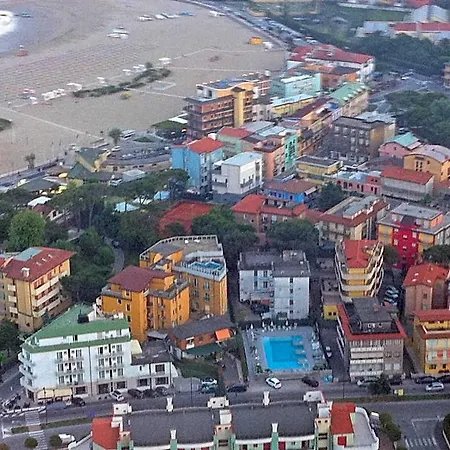 Gardenia Hotel 3*